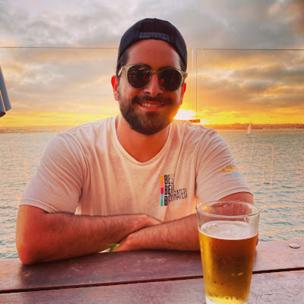 Meet your Posher, Matias